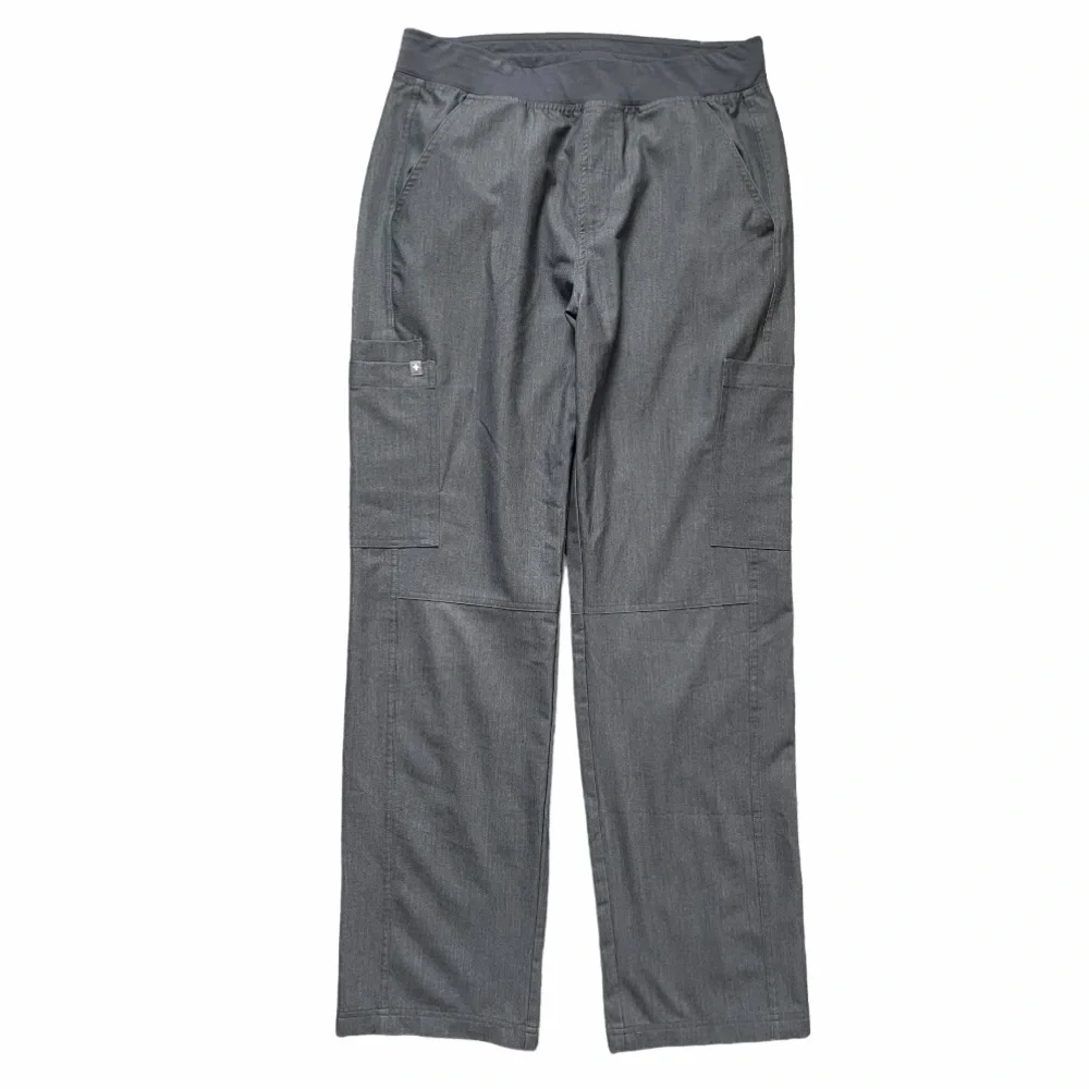 Figs Leon™ Three-Pocket Scrub Top and Axim™ Cargo Scrub Pants
